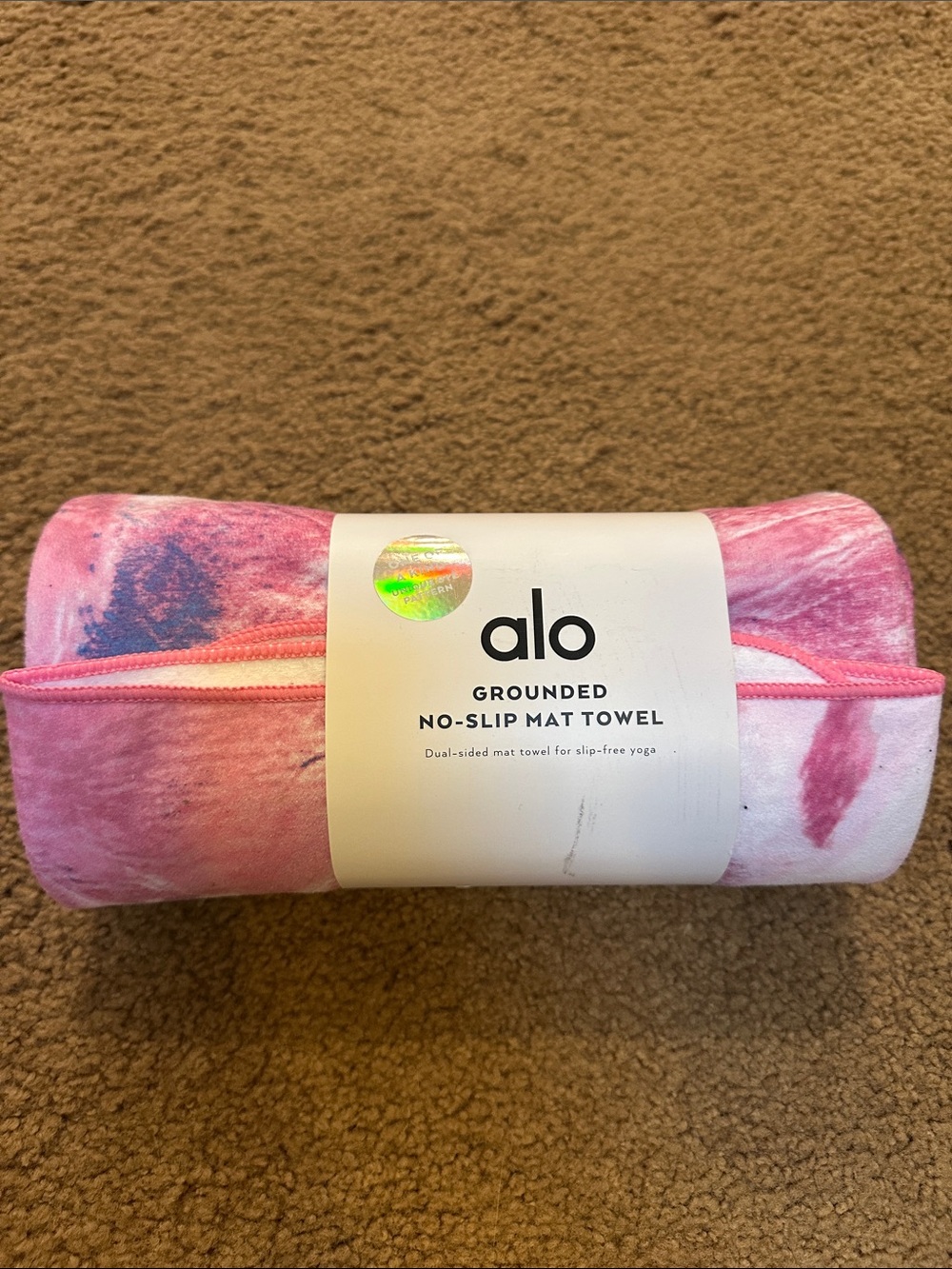 ALO Yoga Pink Tie-Dye Grounded No-Slip Mat Towel for yoga mat